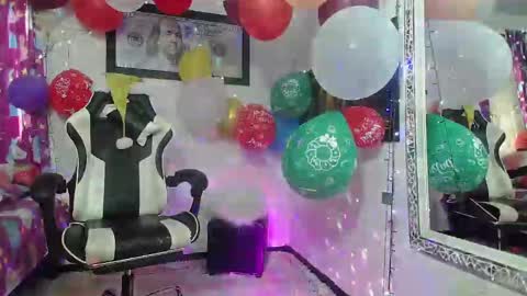 Snapshot of hot_sexy_bunny chatting on December 2024 02:19:02 PM hot sexy bunny online show from December 2024 02:19:02 PM