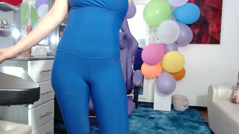 Snapshot of hot_sexy_bunny chatting on September 2025 01:11:01 PM hot sexy bunny online show from September 2025 01:11:01 PM