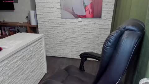Snapshot of hot_squirtgirl chatting on December 2024 05:20:02 AM Vasilisa online show from December 2024 05:20:02 AM