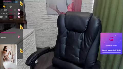 Snapshot of hot_squirtgirl chatting on March 2025 05:32:01 AM Vasilisa online show from March 2025 05:32:01 AM