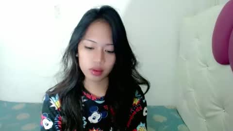 Snapshot of hot_sweet_xoxo chatting on September 2025 12:18:01 PM Khoie online show from September 2025 12:18:01 PM