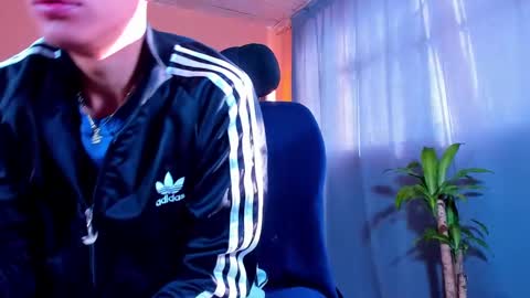 Snapshot of hot_twinks83 chatting on January 2025 12:22:01 PM hot_twinks83 online show from January 2025 12:22:01 PM