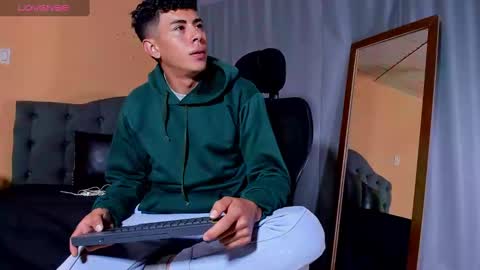 Snapshot of hot_twinks83 chatting on March 2025 10:15:02 AM hot_twinks83 online show from March 2025 10:15:02 AM