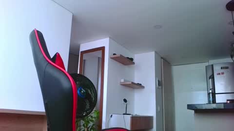 Snapshot of hot_twinks83 chatting on September 2025 05:16:02 PM hot_twinks83 online show from September 2025 05:16:02 PM