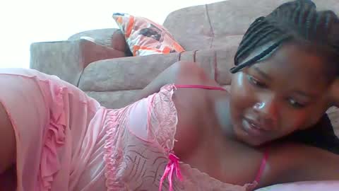 Snapshot of hotbabbee chatting on January 2025 06:42:02 AM love online show from January 2025 06:42:02 AM
