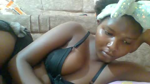 Snapshot of hotbabbee chatting on January 2025 04:28:01 PM love online show from January 2025 04:28:01 PM