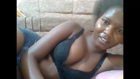 Snapshot of hotbabbee chatting on January 2025 04:03:01 PM love online show from January 2025 04:03:01 PM
