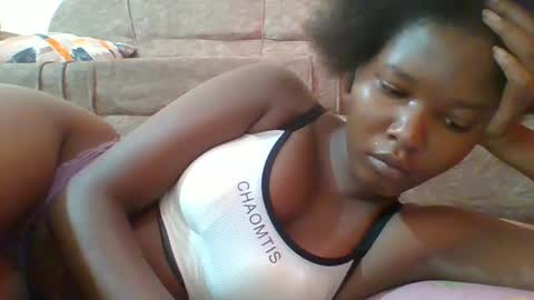 Snapshot of hotbabbee chatting on February 2025 04:48:02 AM love online show from February 2025 04:48:02 AM