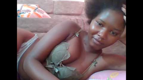 Snapshot of hotbabbee chatting on February 2025 01:00:02 PM love online show from February 2025 01:00:02 PM