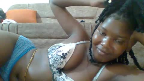 Snapshot of hotbabbee chatting on February 2025 04:10:02 PM love online show from February 2025 04:10:02 PM
