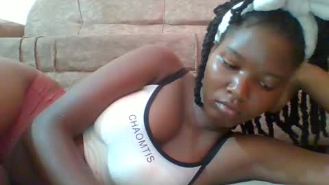 Snapshot of hotbabbee chatting on February 2025 04:32:02 AM love online show from February 2025 04:32:02 AM