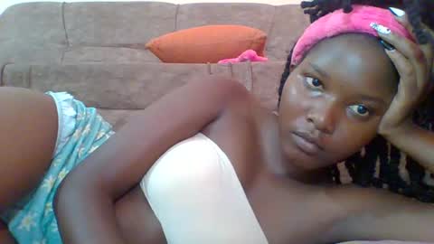Snapshot of hotbabbee chatting on March 2025 11:07:01 AM love online show from March 2025 11:07:01 AM