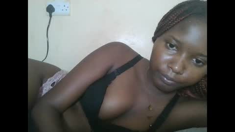 Snapshot of hotbabbee chatting on September 2025 10:32:02 PM love online show from September 2025 10:32:02 PM
