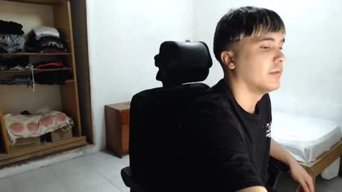 hotbaby6900 online show from December 2025 12:11:02 PM