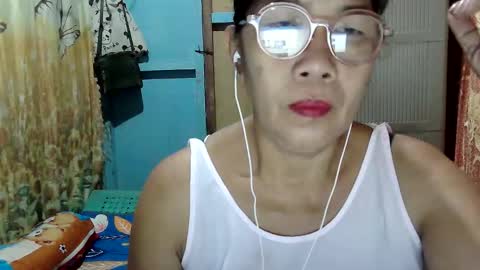 Snapshot of hotbetty_45 chatting on April 2026 10:48:01 PM hotbetty_45 online show from April 2026 10:48:01 PM