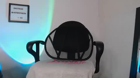 Alex Neon online show from December 2024 11:02:01 AM