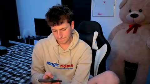 Hotboyshorny online show from May 2026 02:22:01 PM