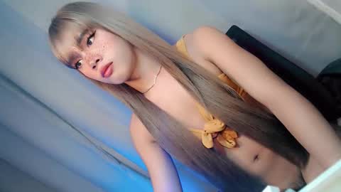 hotchescacummer online show from February 2026 06:46:01 PM