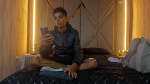 Snapshot of hotcouple_222 chatting on November 2025 07:41:02 AM hotcouple_222 online show from November 2025 07:41:02 AM