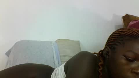 VICTORIA online show from October 2025 06:16:02 PM