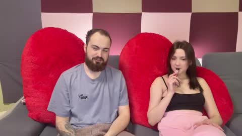 Max and Alina online show from May 2026 09:09:02 PM