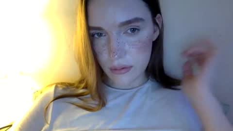 Snapshot of hoteffy chatting on April 2026 11:20:01 AM effy online show from April 2026 11:20:01 AM