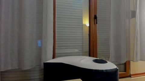 Erika  online show from March 2026 05:08:02 AM