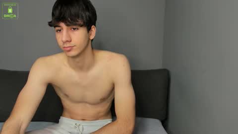 QUENTIN online show from December 2025 06:43:02 AM