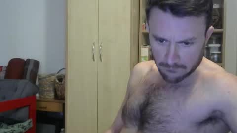 Snapshot of hotgardenersexy chatting on March 2026 10:25:01 PM Le jardinier sexy online show from March 2026 10:25:01 PM