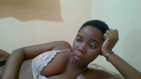 Queen online show from February 2025 06:24:01 AM