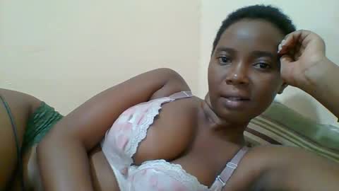 Queen online show from February 2025 06:39:01 PM