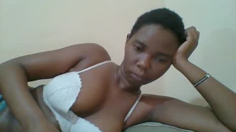 Queen online show from February 2025 04:16:02 AM