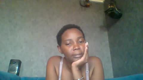 Queen online show from February 2025 05:29:02 AM