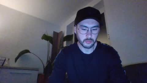 Snapshot of hotguitarplayernaked chatting on December 2024 01:18:02 AM hotguitarplayernaked online show from December 2024 01:18:02 AM