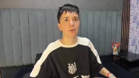 hannah online show from December 2025 02:09:02 AM