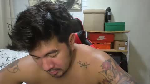 Snapshot of hothunkybear23 chatting on December 2024 08:26:01 AM Khel online show from December 2024 08:26:01 AM