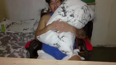 Snapshot of hothunkybear23 chatting on January 2025 12:42:01 AM Khel online show from January 2025 12:42:01 AM