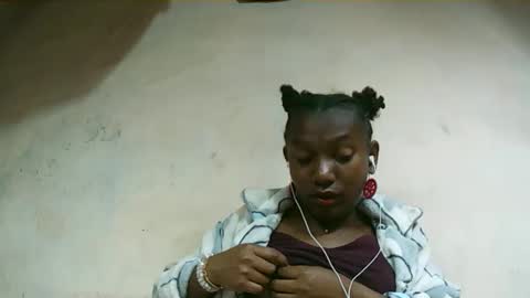 veronique online show from September 2025 08:35:02 PM