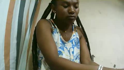 veronique online show from September 2025 07:52:01 PM