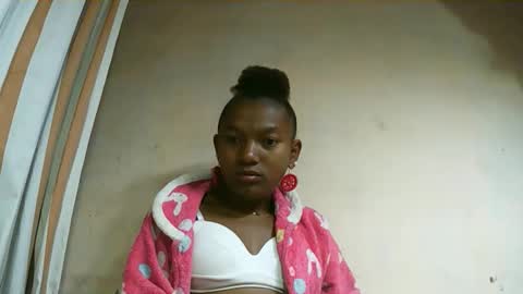 veronique online show from October 2025 01:14:02 AM