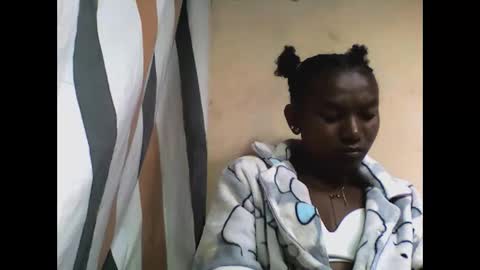 veronique online show from October 2025 08:07:01 PM