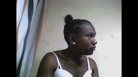 veronique online show from October 2025 08:13:01 AM