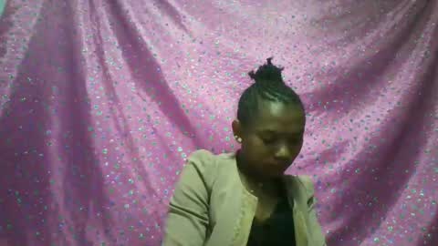 veronique online show from October 2025 01:41:02 AM