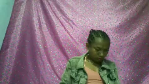 veronique online show from November 2025 02:21:01 AM