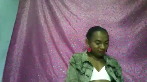 veronique online show from November 2025 04:28:02 PM