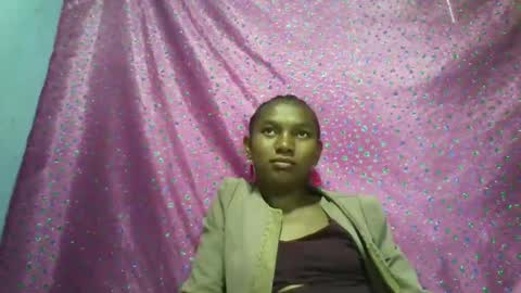 veronique online show from December 2025 11:48:01 AM