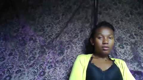 Snapshot of hotiesveronique chatting on February 2026 11:12:01 PM veronique online show from February 2026 11:12:01 PM