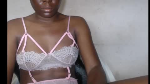 hotjessie0 online show from October 2025 05:27:02 AM