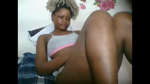 Snapshot of hotjeylee chatting on September 2025 12:54:02 AM LOYCE online show from September 2025 12:54:02 AM