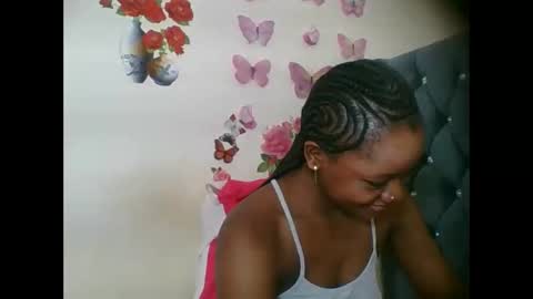 Snapshot of hotjeylee chatting on October 2025 11:42:01 AM LOYCE online show from October 2025 11:42:01 AM